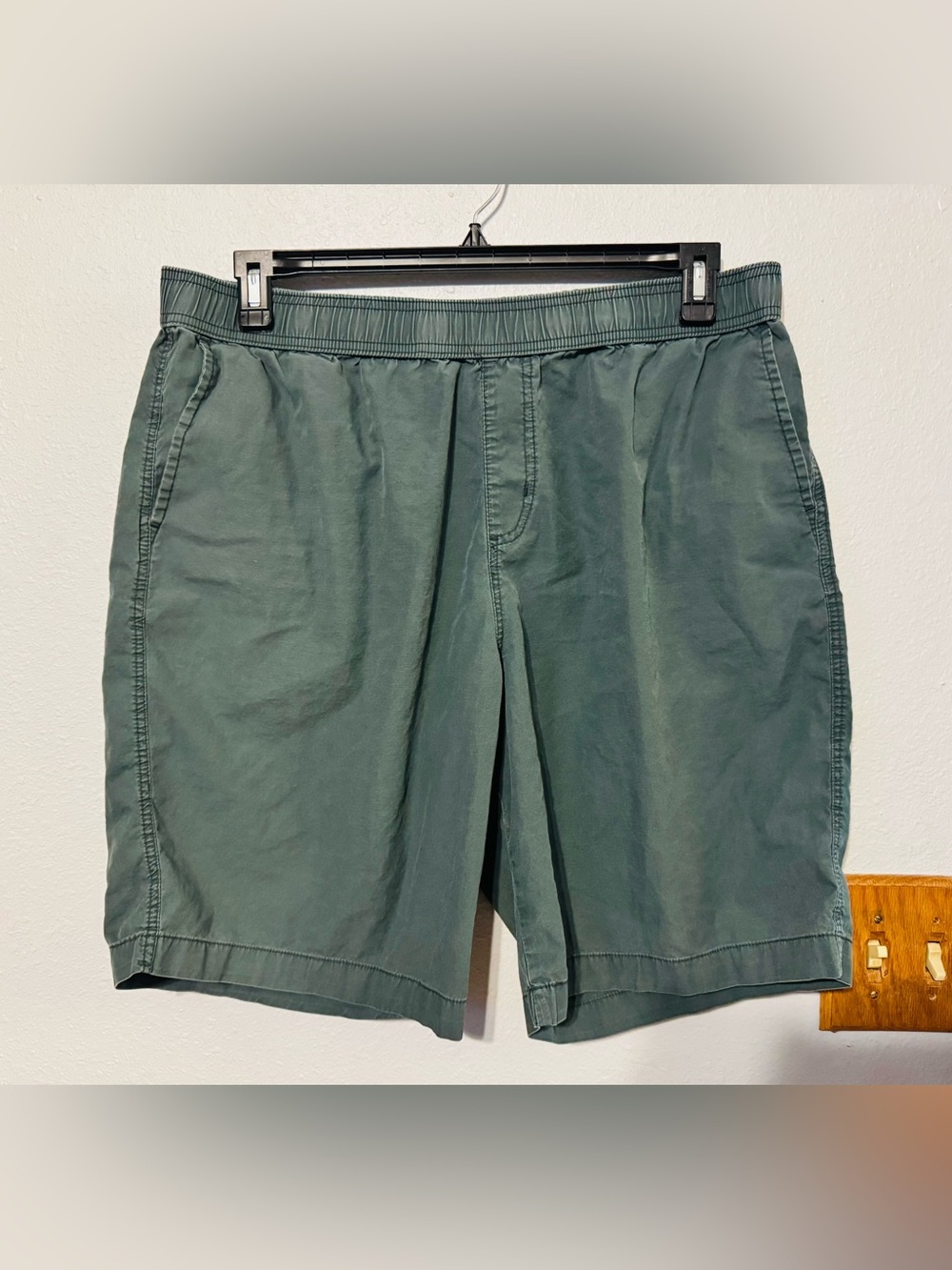 MAXWEAR Men's 4XL Green Casual Elastic-Waist Shorts